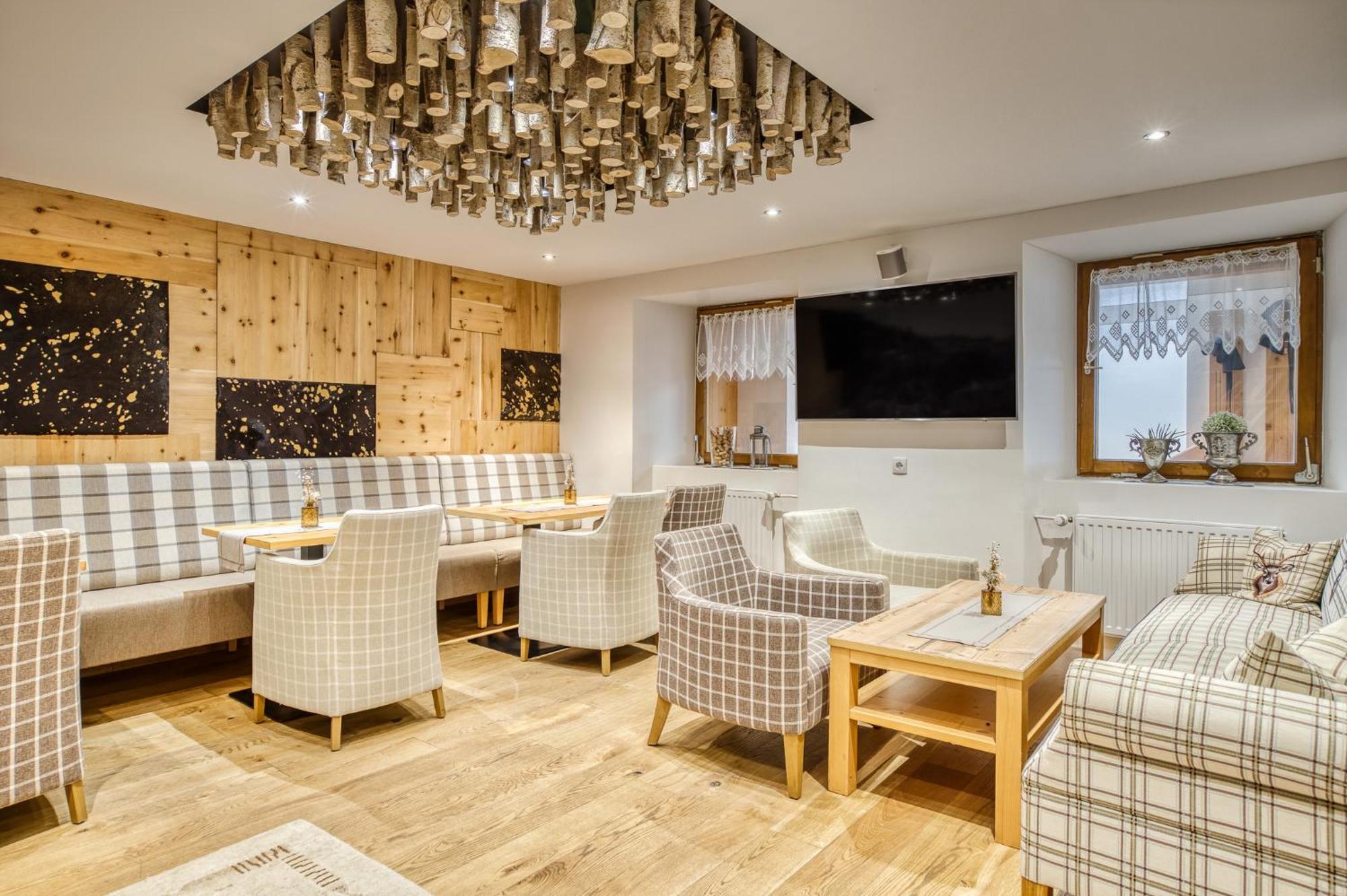 אוץ Hotel Jaegerhof מראה חיצוני תמונה